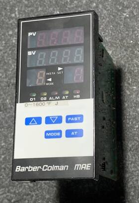 Mae1-10300-000-3-00 Barber Colman Baber-colman Temperature Controller No Box