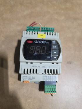 Dn33e9hr20 Carel Temperature Controller
