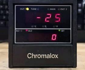 2001-10281 Chromalox Temperature Controller