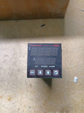 60501r000 Chromalox Temp. Controller Lot Of 2
