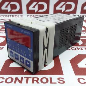 Qs-00 Datasensor Temperature Controller 0.3-0.15a 24vac/dc 50/60hz Used