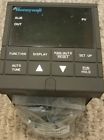 Udc2300 Dc230b-ce-00-10-0000000-e0-0 Honeywell New Mini Pro Temperature Controller