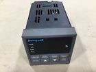 Dc300c-0-0a0-10-0000-0 Honeywell Temperature Control Unit