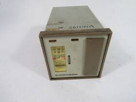 017-003-01 Eurotherm Analogue Temperature Controller 32-800f Used