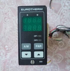 Akff400 Eurotherm 808/d1/o/o/0/qls/ Model Temperature Controller