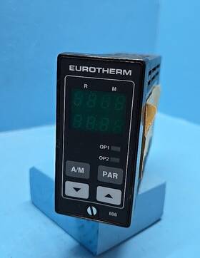 Axxx454 Eurotherm 808/d1/r1/r1/c4/qls/ Temperature Controller