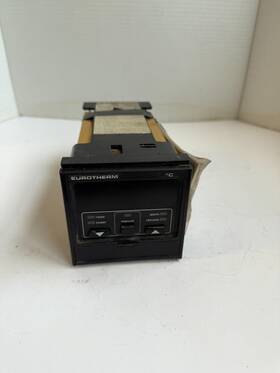 Eurotherm 810-178-000-005-413-10-4 Temperature Controller 0-1200 C Type R