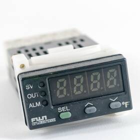 Pxv3-rcy1-4v Fuji Electric Temperature Controller With Manual Pxv3-rcy1-4v Fuji Electric Temperature Controller With Manual