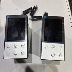 Pxf5-v14 Fuji Electric Co Temperature Controller . Lot Of 2