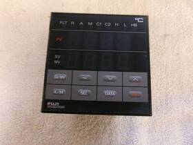 Pyh9a302-0ybay Fuji Electric Pyh9 Temperature Controller