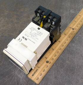 Pyw4-rab1-4v Fuji Electric A Temperature Controller 85-265v Ac 50/60 Hz