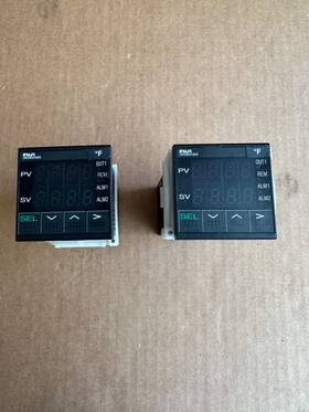 Pyx4mcy1-022cc Fuji Electric Pyx Series Temperature Controller 100-240vac