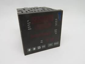 Z170010 Fuzypro N4400 G110 S105 S15 1/16 Din Temperature Controller Used