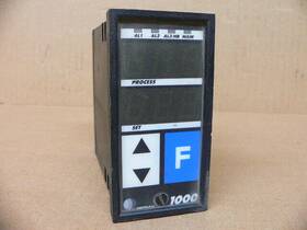 1000-1r-2 Gefran Temperature Control 110/220vac Auto-tuning