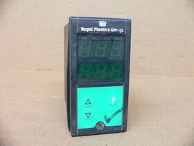 1000-r0-2h-0-1-con Gefran 1000.r0.2h.0.1.con Temperature Control Relay/logic 2 Alarms