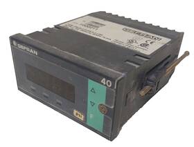 40b-96-4-10-rr-r-3-1-000 Gefran Controller 40b Melt Pressure Indicator Deg F