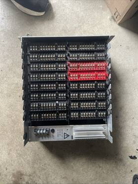 Dc230l-e0-00-10-0a0 Honeywell Umc800 Controller 8001-0mb- 11110000-100-240vac Used