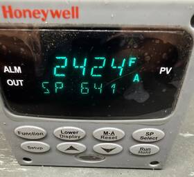 Dc2500-e0-0a0r-200-00000-e0-0 Honeywell Controller