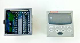 Dc2500-ee-0l0r-200-00000-e0-0 Honeywell Digital Controller Ver 2507c