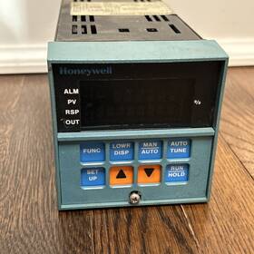 Dc3003-00a-2-00-0111 Honeywell Temperature Controller 120vac Parts/repair