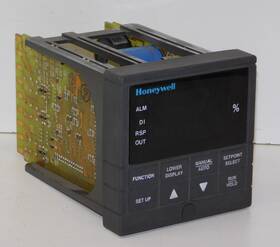 Dc300t-t-0a0-20-0000-0 Honeywell Programmable Temperature Controller Module Unit