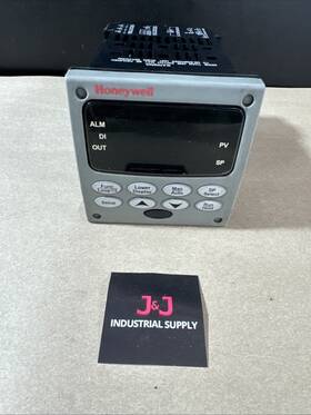 Dc3500-re-3c20-211-10000-e0-0 Honeywell Used Controller 0-55deg C 24v Warranty