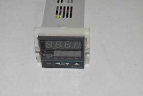 Dc9t6dta0100 Honeywell Model Controller -new Maj75