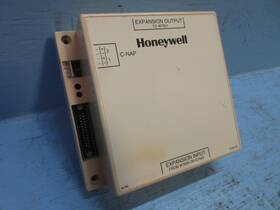 Q7600b2002 Honeywell Expansion Input Output Module Plc To W7601 From W7600 Q7600