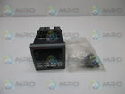 Dc3200-cb-000r-200-00000-e0-0 Knox60026717-dc3200-cb-000r-200-00000-e0-0 Honeywell Temperature Controller New No Box