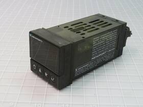 T182939 Newport 1260074 I1653 Temperature Controller
