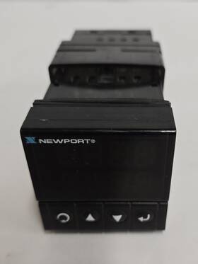 I16d52 Newport Temperature Controller