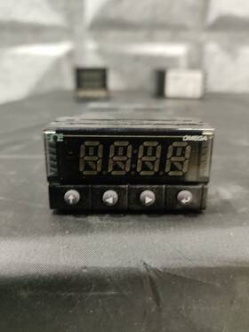 Cn32pt-440-c24 Omega Pid Controller