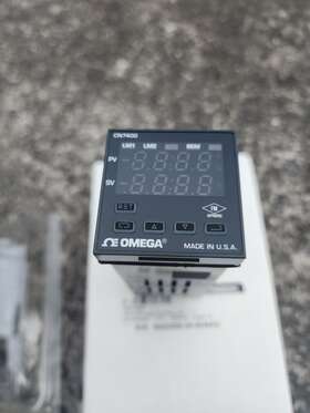 Cn7434 Omega Temperature Controller New In Box