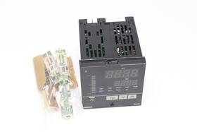 E5ak-aa2fb Omron Digital Temperature Controller