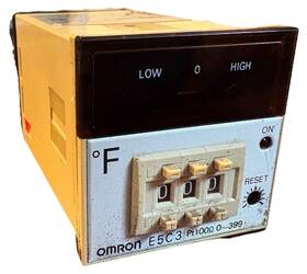E5c3-wr20f Omron Temperature Controller Pt100 Sensor 0-399 F