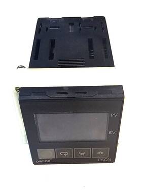 E5cn-c2mtc-500 Omron Temperature Controller 48x48mm Used Work Fine