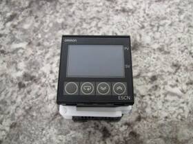 E5cn-rt Omron / E5cn Digital Temperature Controller Used Free Shipping