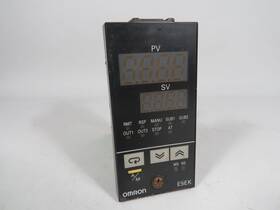 E5ek-drt Omron Temperature Module Front And Control Board Rust/cos Scratch Used