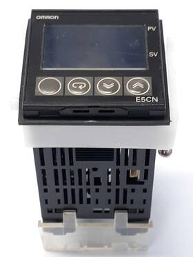 Escn-q2t Omron Temperature Controller