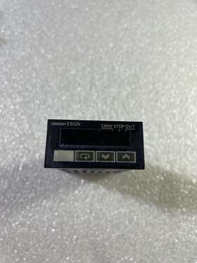 Esgn-r1tc Omron Temperature Control Unit