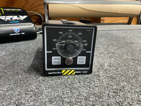 Partlow 1010111011001 Partflow Series 1000 Tempter Control Type J With Mount Used