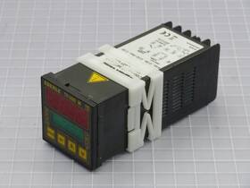 T21425 Schneider Zqd-11/tr 3400 11 N 886974031070 Temperature/process Controller