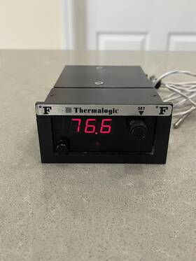 Ef3901-07 Thermologic Temperature Controller Model Din