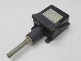 B100-13546 United Electric Temperature Switch T212832