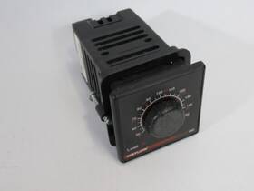 102c-1609-1000 Watlow Temperature Controller 50-150f Cosmetic Damage Used