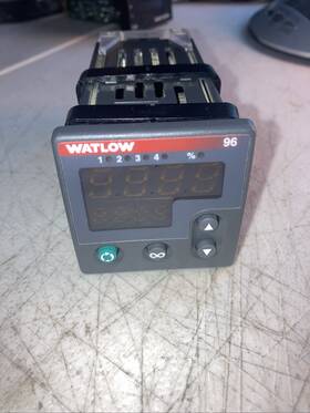 96a0-cdam-00rr Watlow 96a0-cdam-oorr 96 Temperature Controller For Ip65/4x/12 Enclosure Used