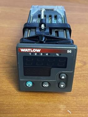 96b0-ccdr-00gr Watlow 96b0-cddr-00rc 96 Series Temperature Controller Free Shipping