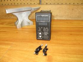 988a-10dd-aarr Watlow Used Powers Up Temperature Process Controller 100-240v