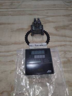 C210da00001 Yamatake Sdc21 Temperature Controller Used