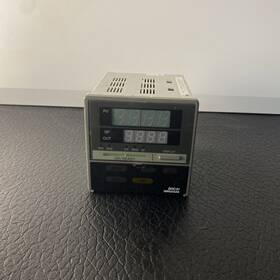 Sdc31 Yamatake Sdc26 Controller Azbil